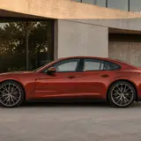 Porsche Azurite Red Vinyl Wrap 5