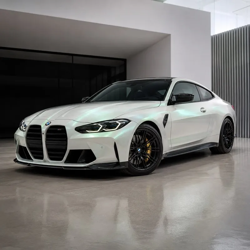 Diamond White Shift Green Color PPF — appearance reference